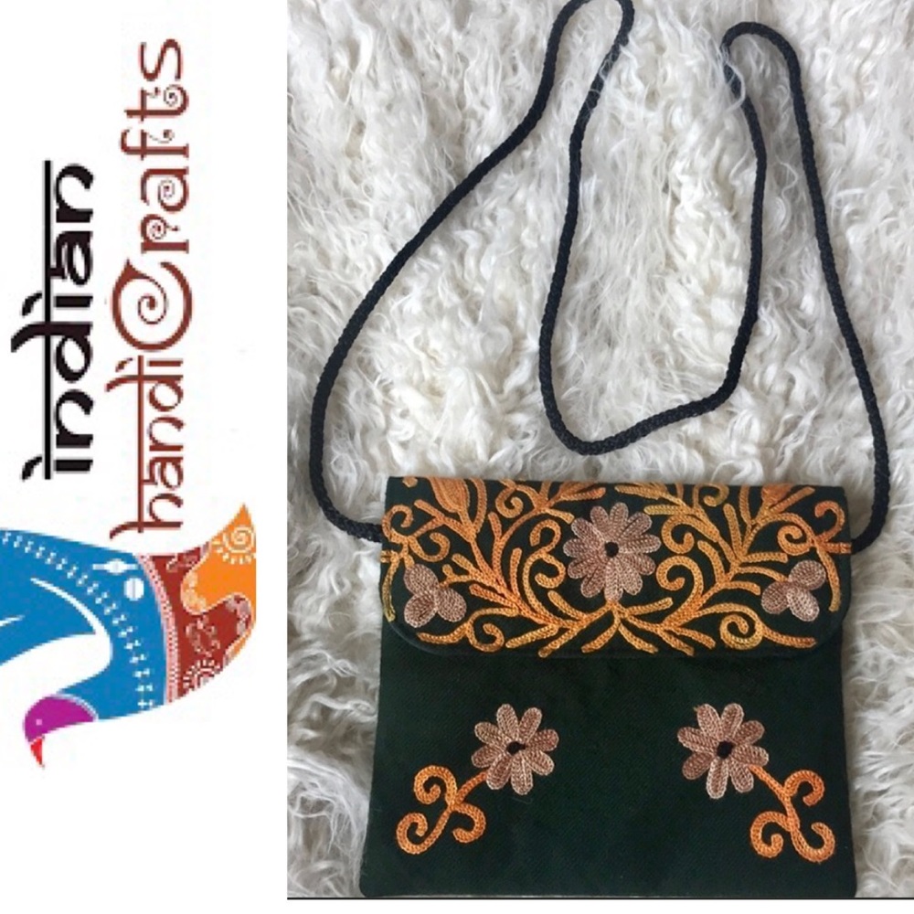 KASHMIR EMBROIDERED WOOL SHOULDER BAG